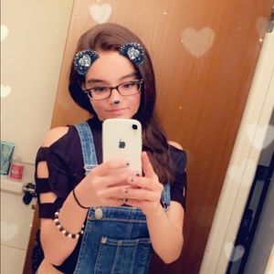 Meet your Posher, Julia